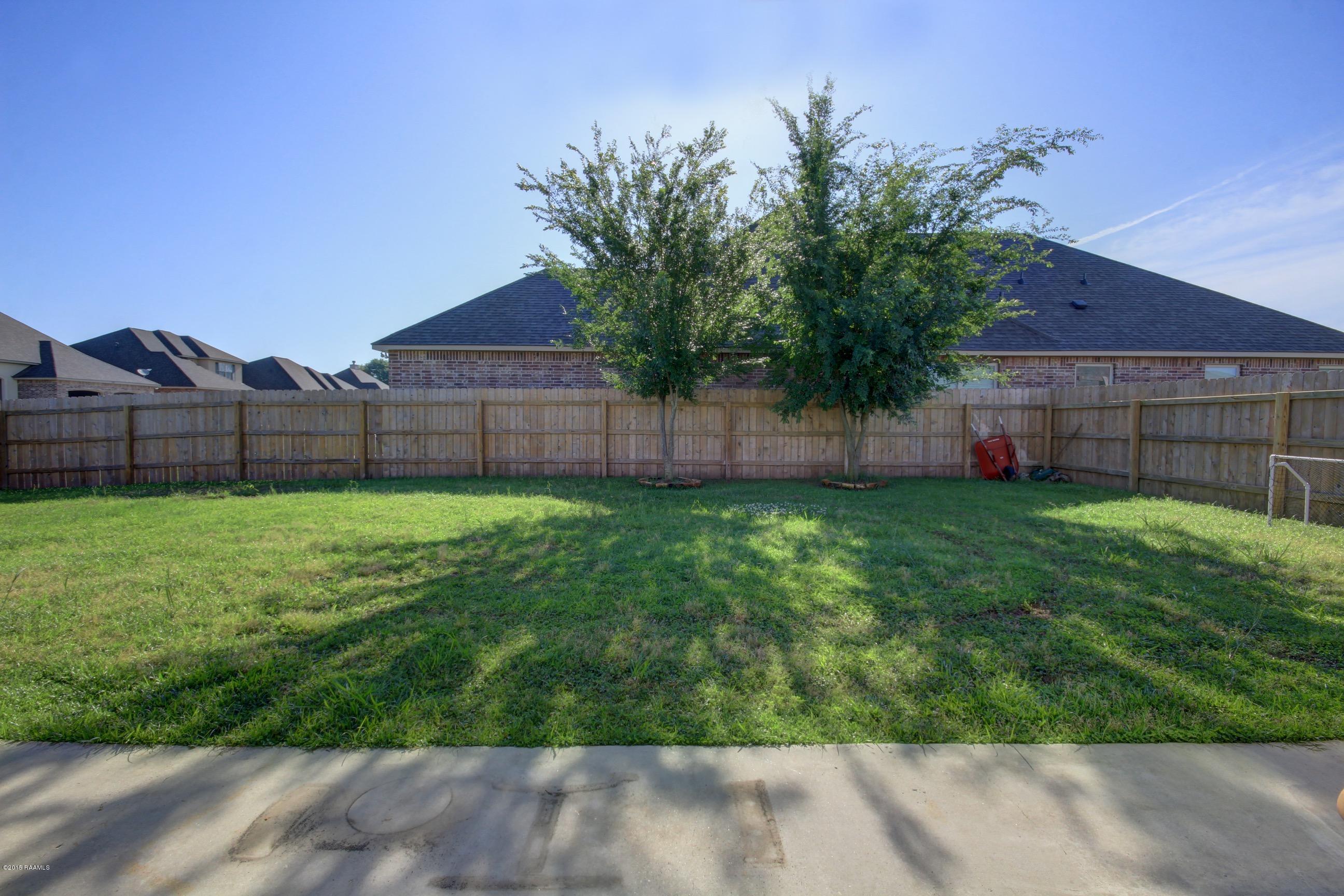 101 Still Waters Road Broussard, LA 70518 - Photo 23 of 27 s__32