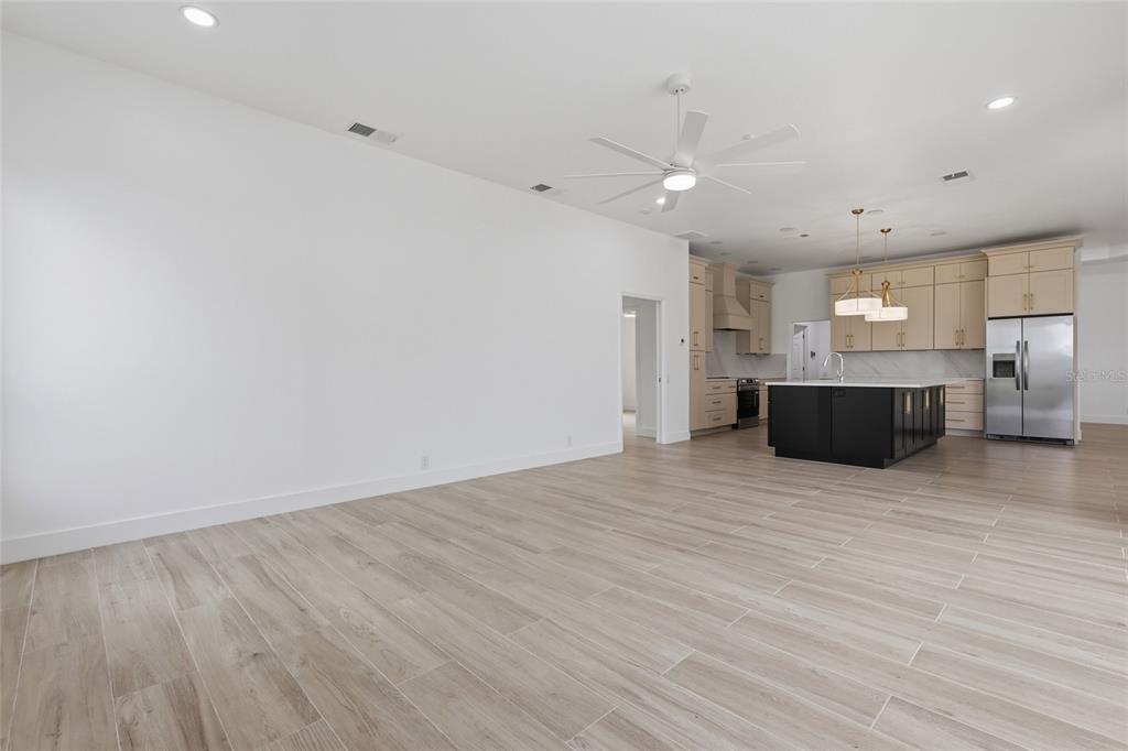 1021 Grouse Way Venice, FL 34285 - Photo 13 of 50