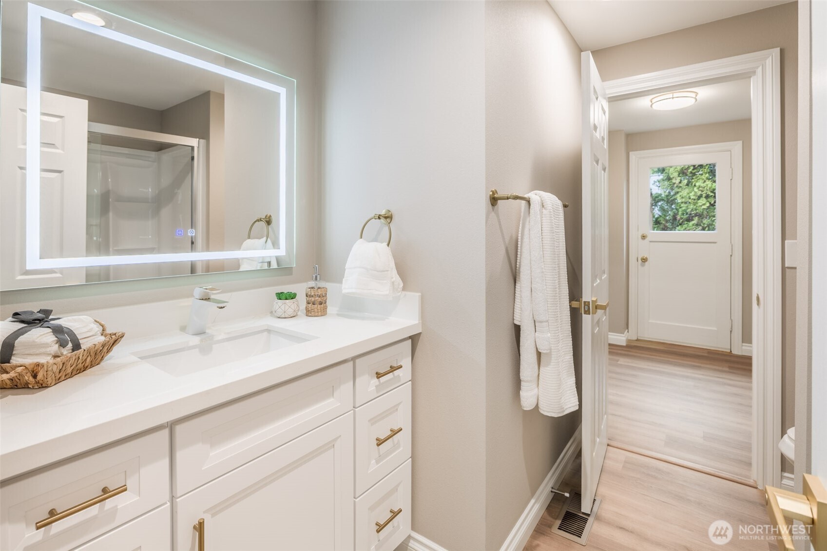 32135 32nd Avenue Southwest Federal Way, WA 98023 - Photo 16 of 40