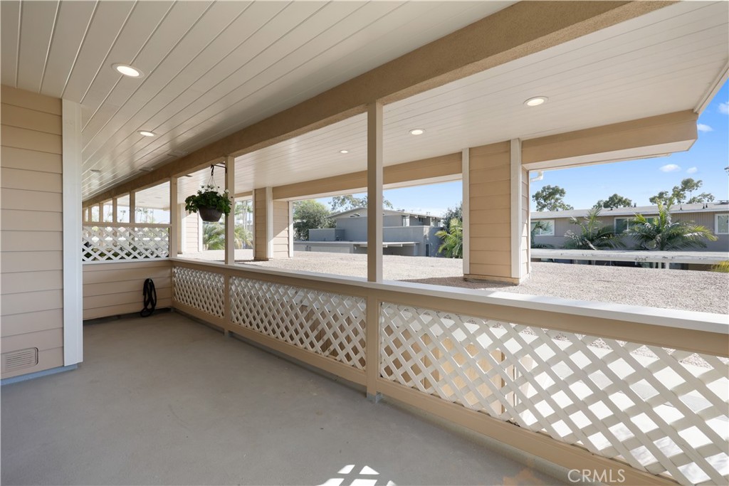 454 Seaward Road Corona del Mar, CA 92625 - Photo 22 of 33 a view of an empty room with a large window