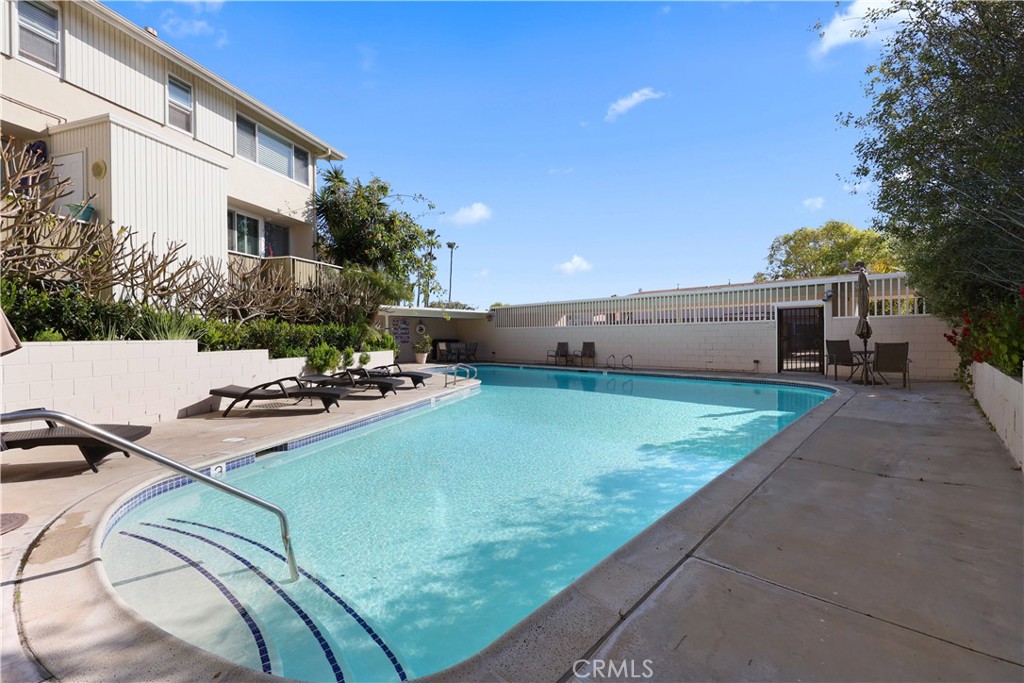 454 Seaward Road Corona del Mar, CA 92625 - Photo 28 of 33