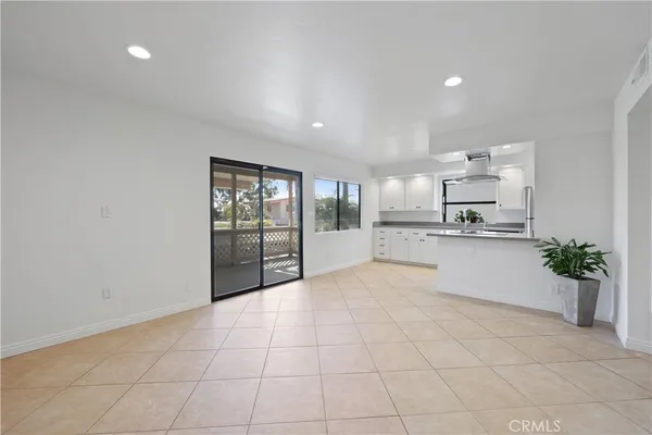 $5,200 | 454 Seaward Road, Corona del Mar, CA 92625
