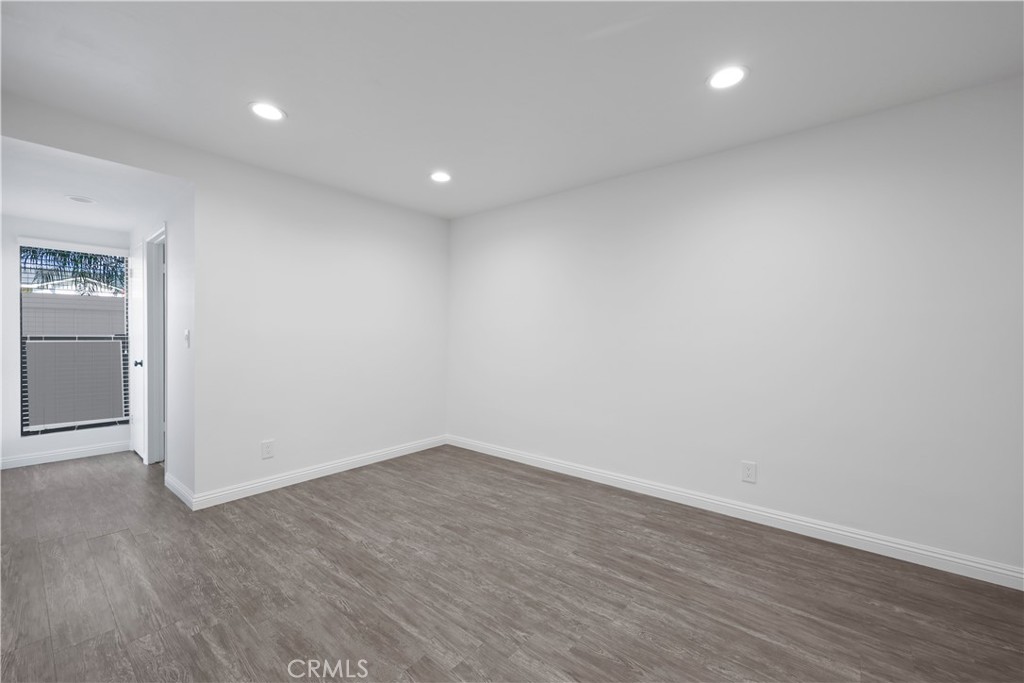 454 Seaward Road Corona del Mar, CA 92625 - Photo 9 of 33 a view of empty room