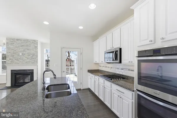 $2,995 | 8274 White Star Crossing, Pasadena, MD 21122