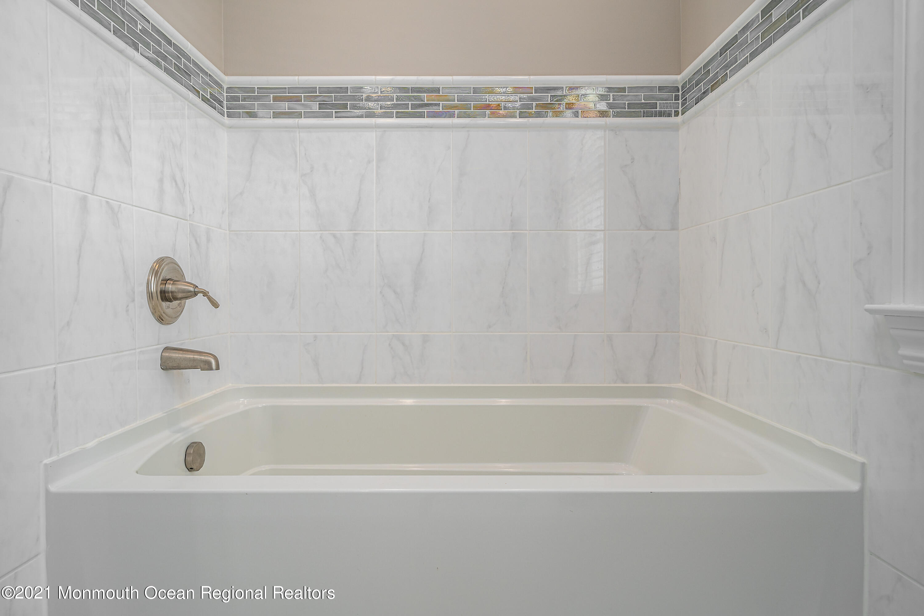 117 Clifton Road Barnegat, NJ 08005 - Photo 26 of 44 a bath tub sitting next to a shower