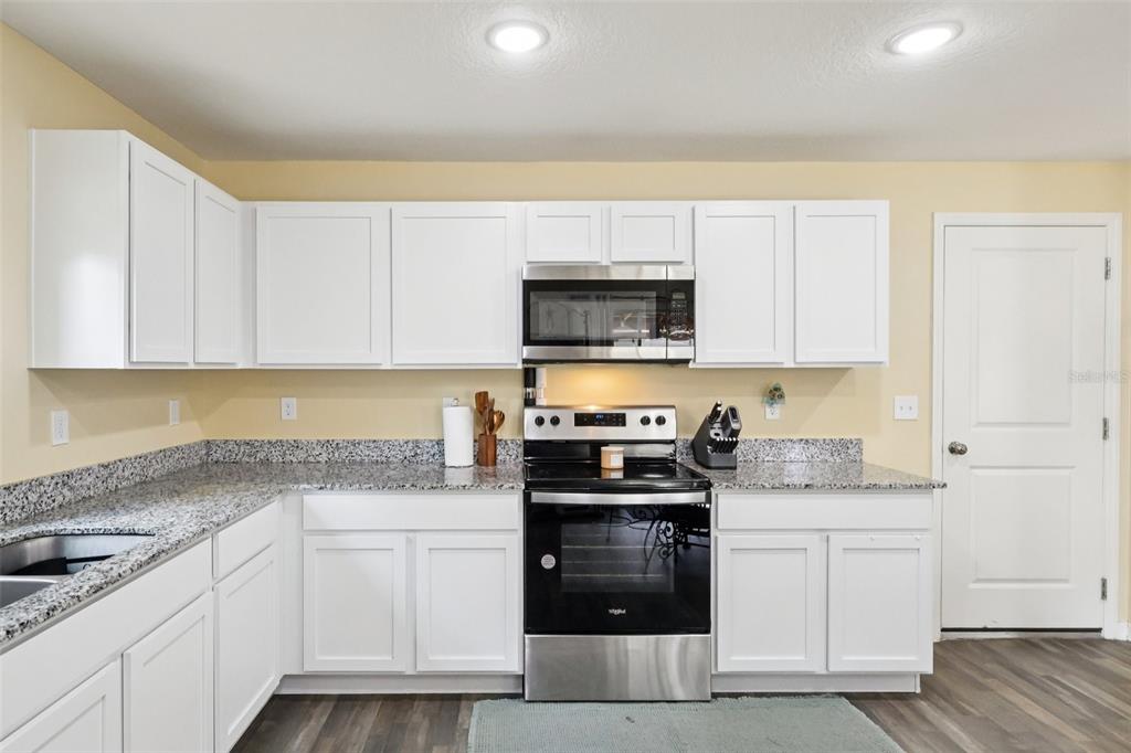 1657 Minnesota Road Sumterville, FL 33585 - Photo 11 of 35