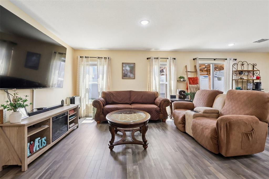 1657 Minnesota Road Sumterville, FL 33585 - Photo 3 of 35