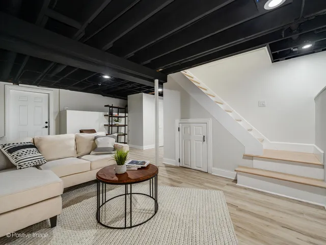 $499,900 | 10630 South Keeler Avenue, Oak Lawn, IL 60453