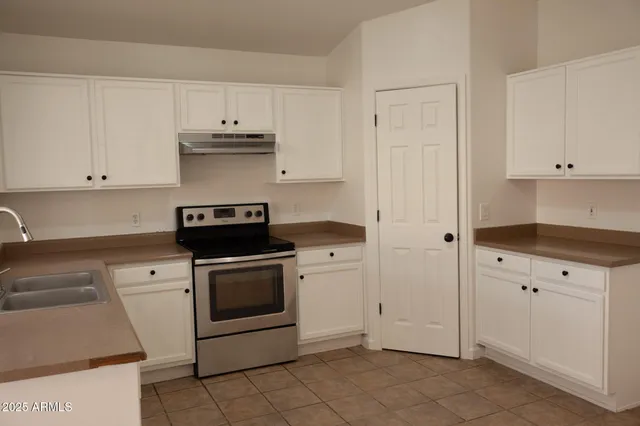 $1,875 | 12811 North Palm Street, El Mirage, AZ 85335