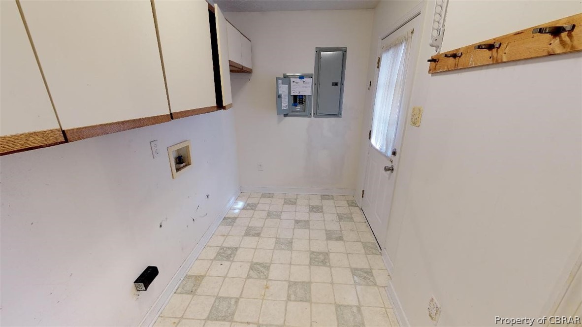 331 River Rd Circle Saluda, VA 23149 - Photo 14 of 50