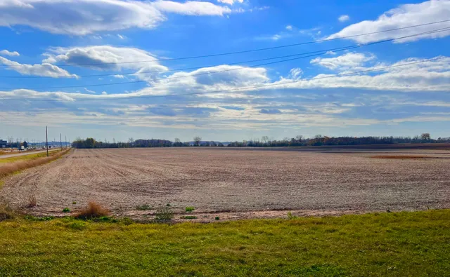 $3,910,000 | Planeview Drive, Oshkosh, WI 54904