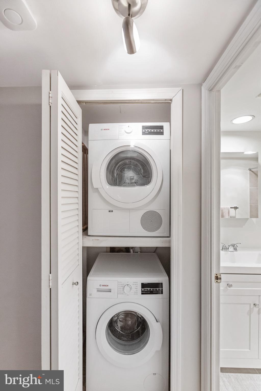1301 North Courthouse Road, Unit 1414 Arlington, VA 22201 - Photo 23 of 41 Bosch Washer and Dryer