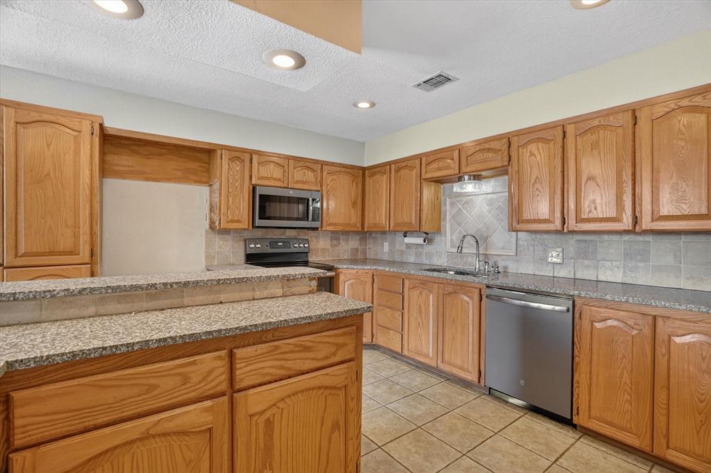 3520 Old Dennis Road Weatherford, TX 76087 - Photo 14 of 40 Gallery Image 14
