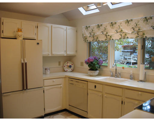 417 Maple Brook Road, Unit 417 Bellingham, MA 02019 - Photo 2 of 14 Gallery Image 2