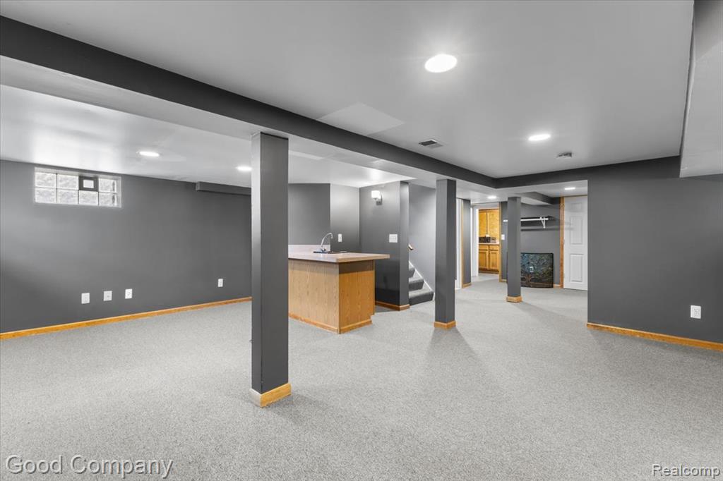 5535 Harvard Road Detroit, MI 48224 - Photo 14 of 19