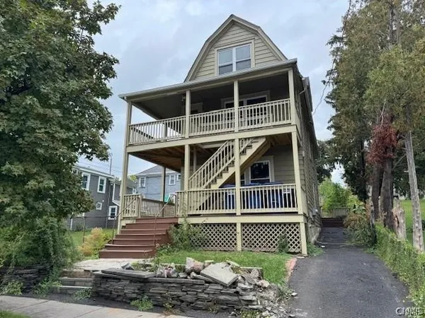 $1,600 | 1607 Burnet Avenue, Unit 2, Syracuse, NY 13206