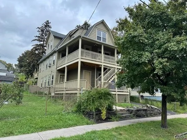 $1,600 | 1607 Burnet Avenue, Unit 2, Syracuse, NY 13206