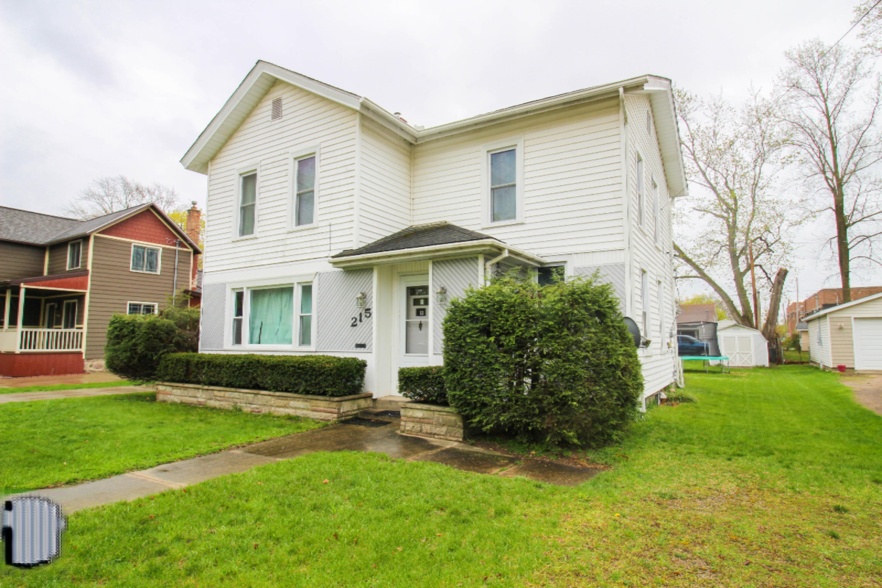 215 4th Avenue Three Rivers, MI 49093 - Photo 2 of 24 untitled (2 of 36)