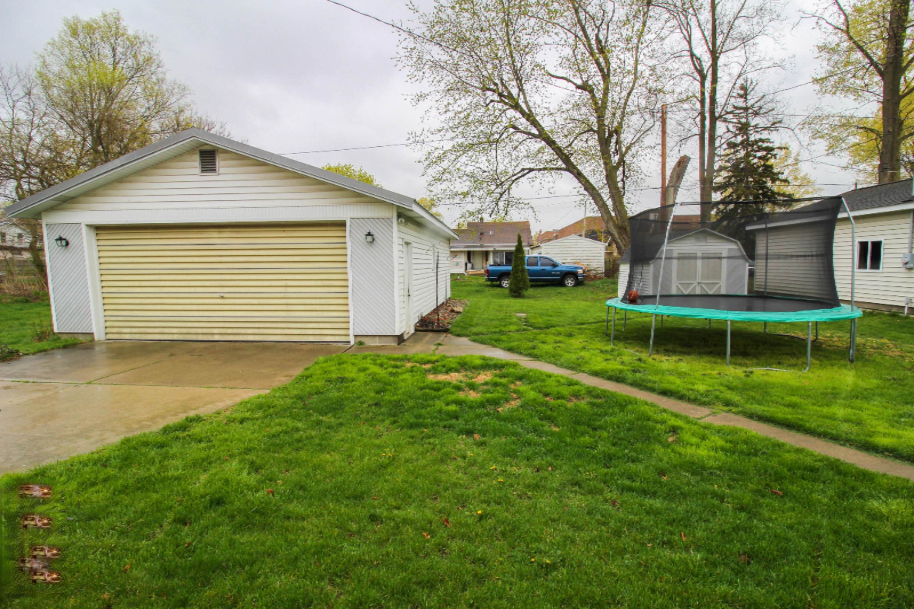 215 4th Avenue Three Rivers, MI 49093 - Photo 4 of 24 untitled (7 of 36)