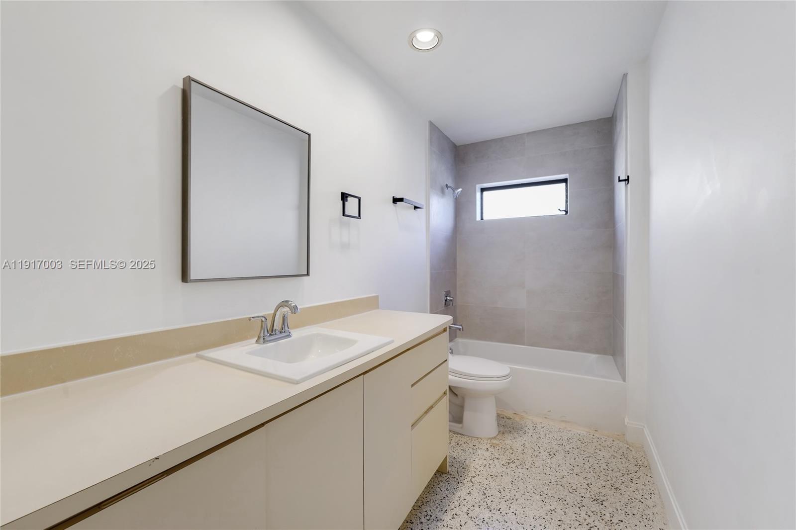 917 Surfside Boulevard Surfside, FL 33154 - Photo 15 of 17