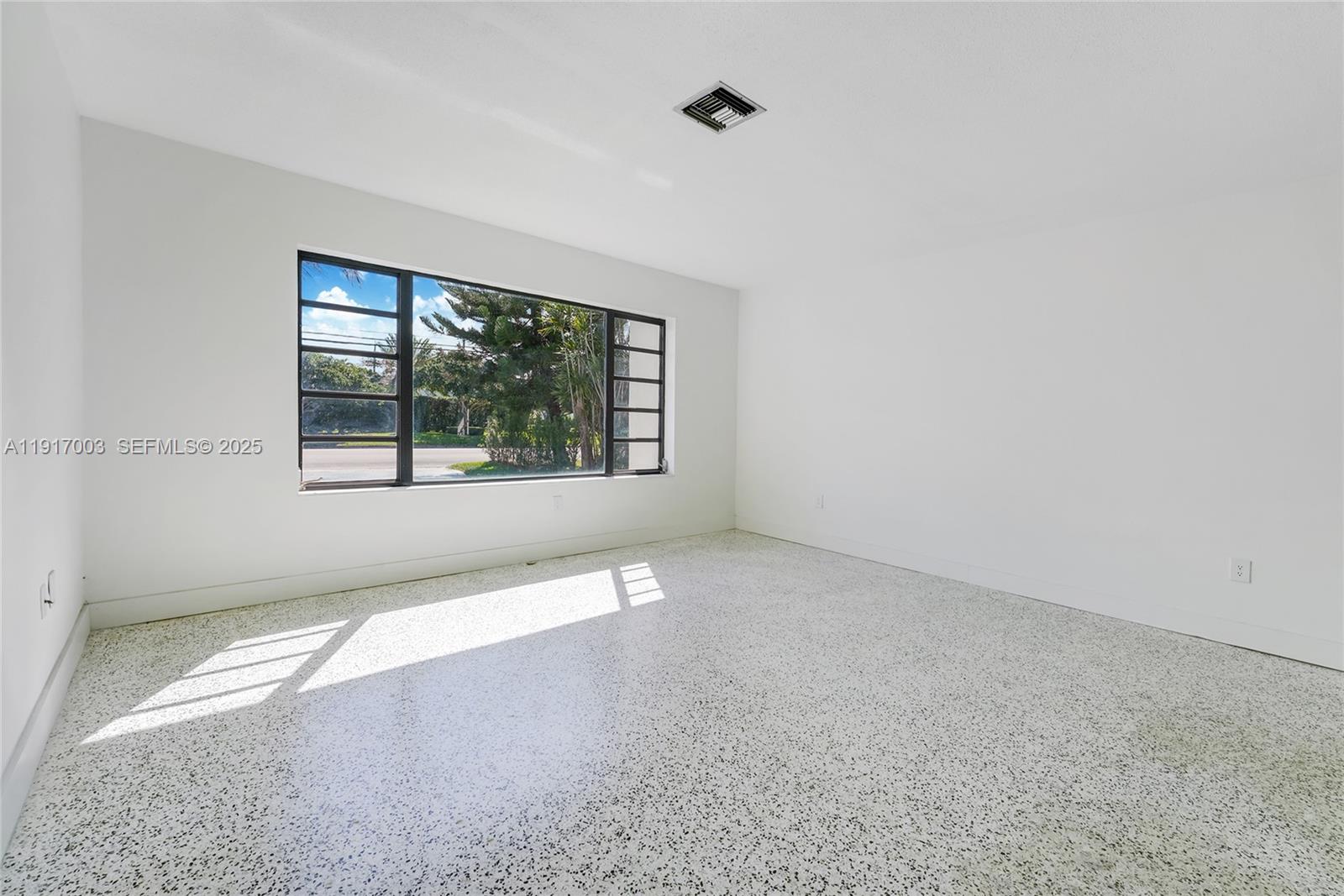 917 Surfside Boulevard Surfside, FL 33154 - Photo 10 of 17