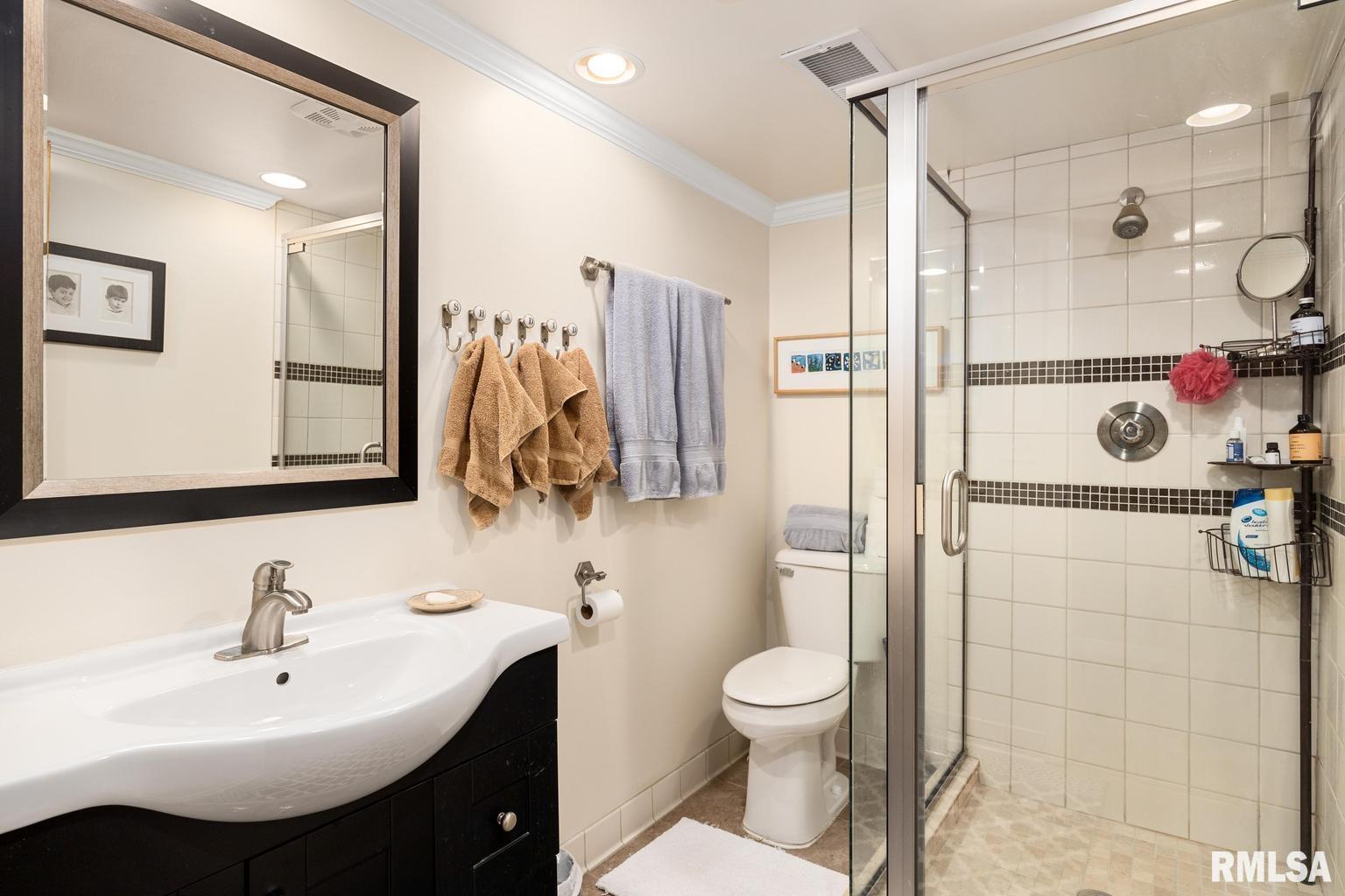 416 West Wolf Road Peoria, IL 61614 - Photo 29 of 37 Gallery Image 29