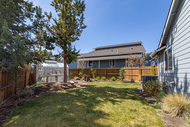 21175 Southwest Gift Road Bend, OR 97703 - Photo 21 of 26 Image20_Yard1