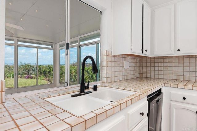 $1,499,000 | 1402 Village View Road, Encinitas, CA 92024