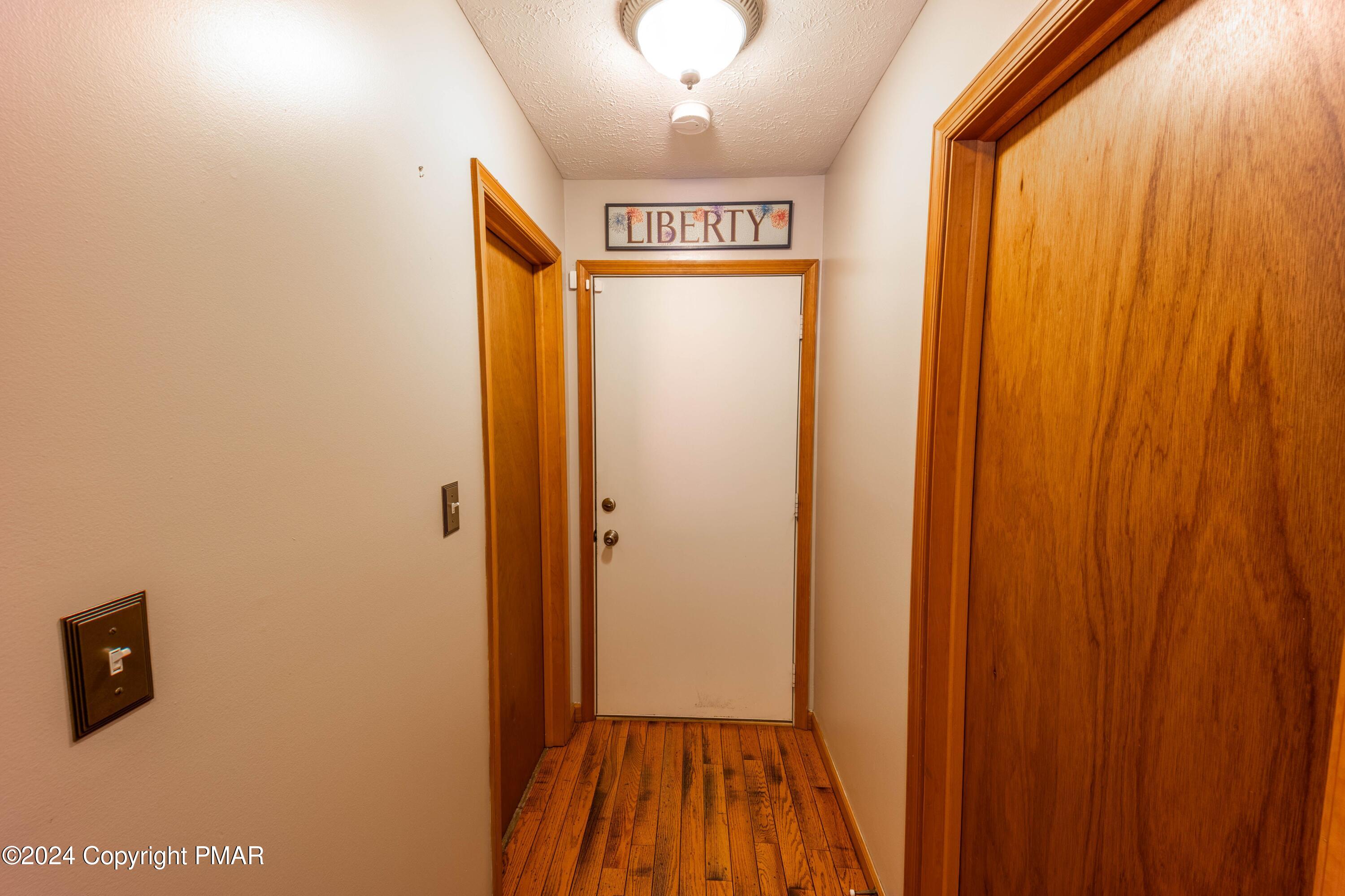 1110 Kilmer Road Tobyhanna, PA 18466 - Photo 11 of 46 022A7433-HDR
