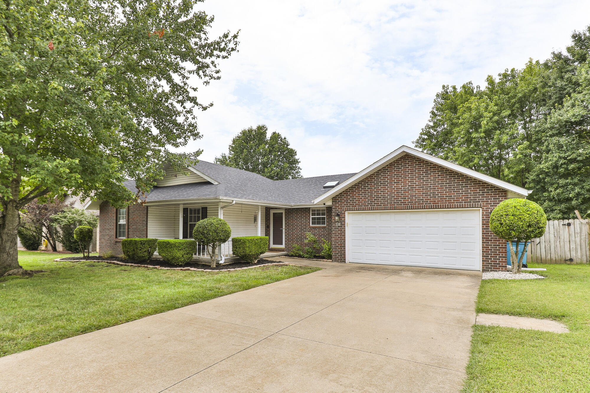 335 South Foster Avenue Springfield, MO 65802 - Photo 2 of 28 7M4A8985 (1)_1