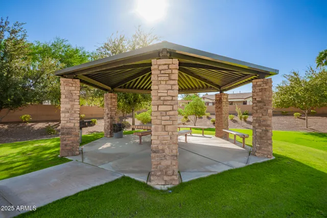 $1,100,000 | 1672 South Sunset Drive, Chandler, AZ 85286