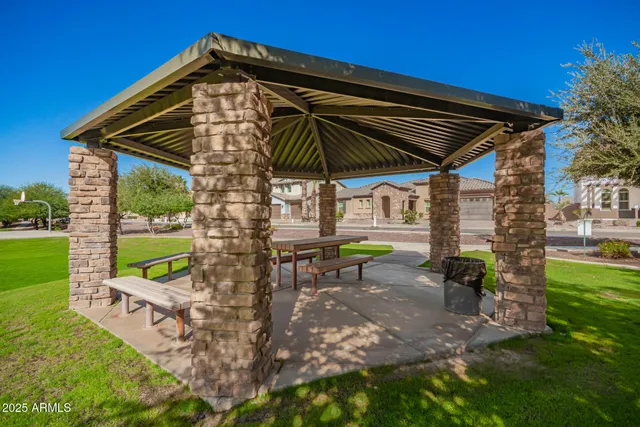 $1,100,000 | 1672 South Sunset Drive, Chandler, AZ 85286