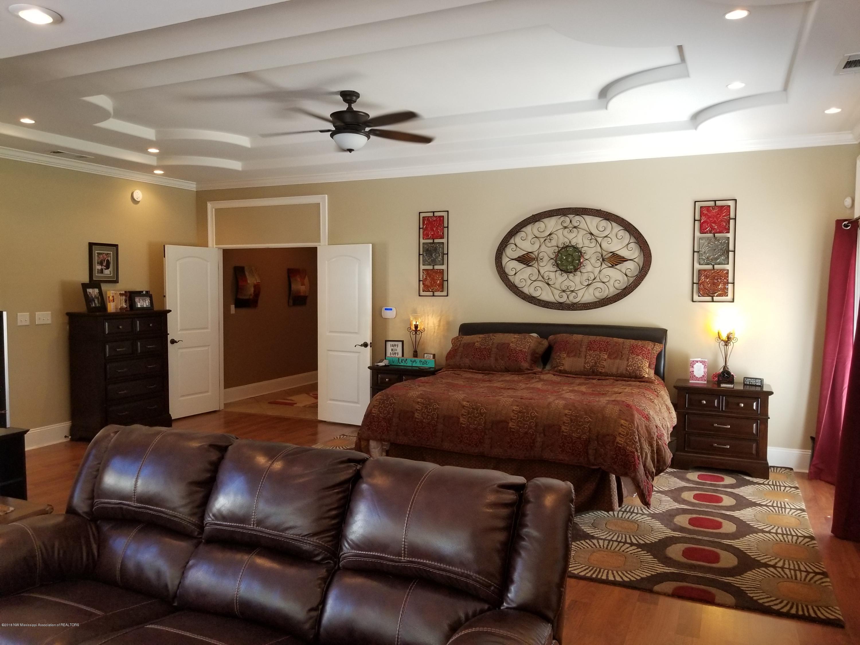 1995 Nesbit Road Nesbit, MS 38651 - Photo 31 of 63 20171013_115654