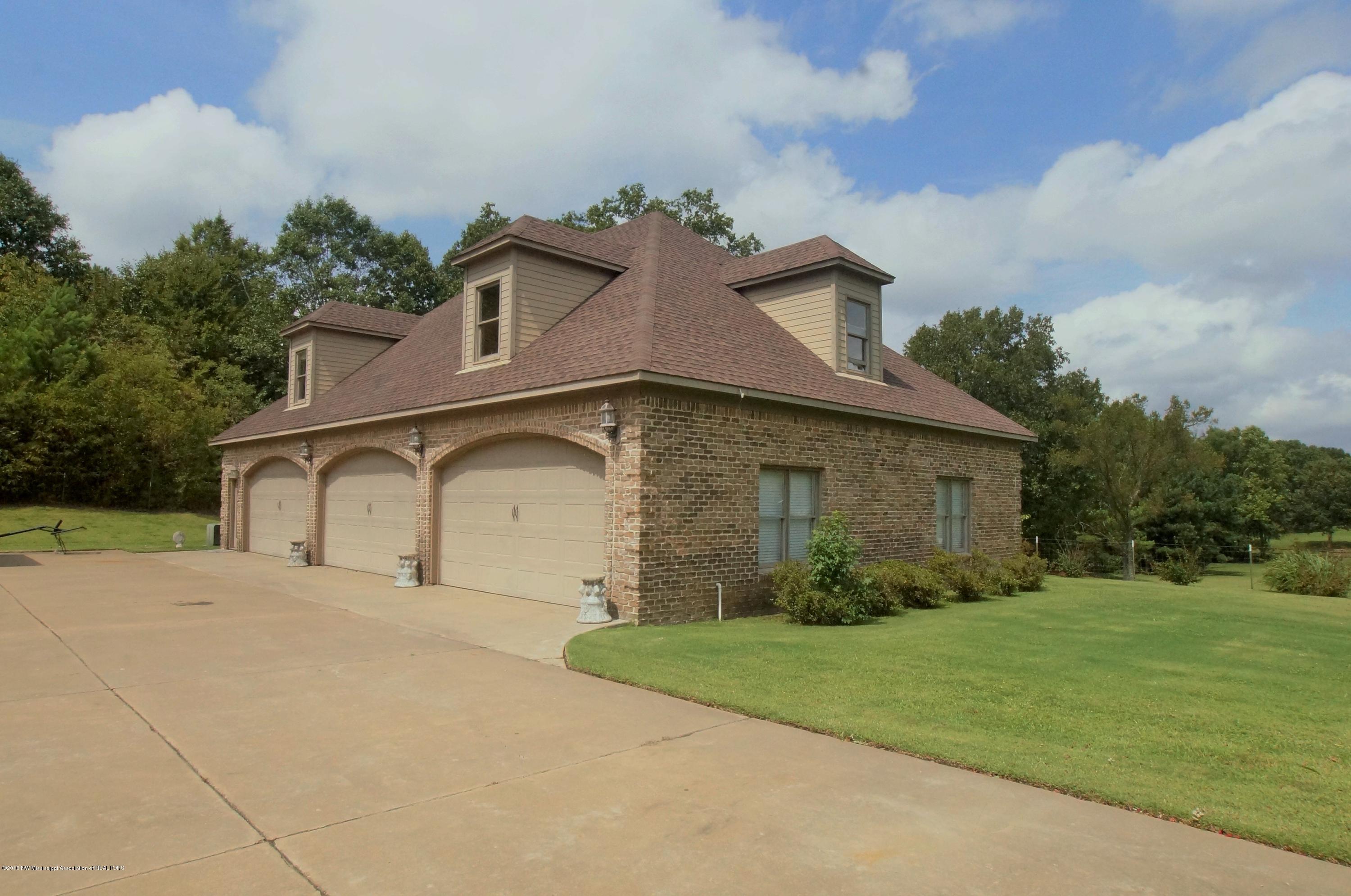 1995 Nesbit Road Nesbit, MS 38651 - Photo 55 of 63 DSC07916 (2)