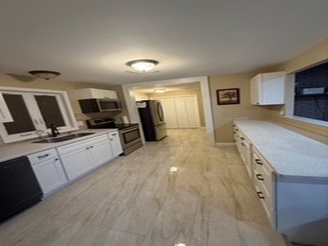 128 North Shore Road Derry, NH 03038 - Photo 7 of 39