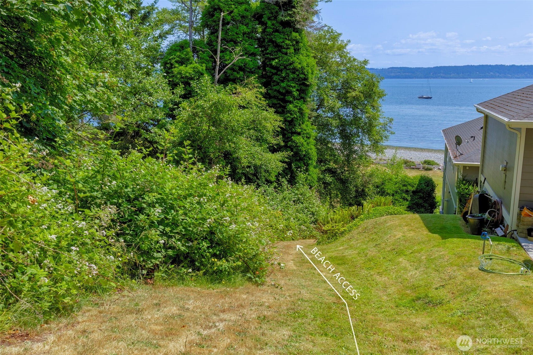 20818 President Point Road Northeast Kingston, WA 98346 - Photo 20 of 36 a view of outdoor space and yard