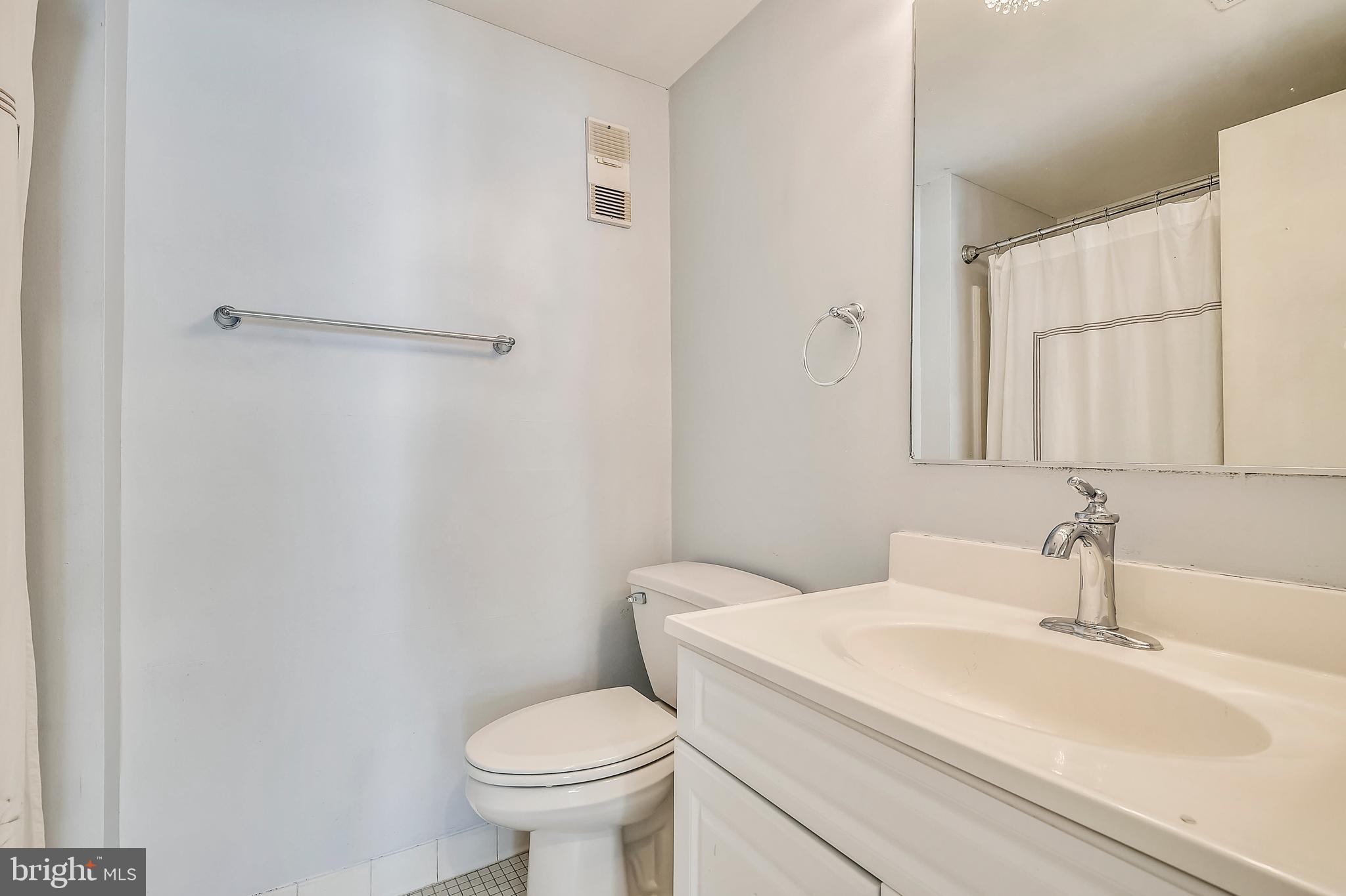 9 West Lee Street, Unit R57 Baltimore, MD 21201 - Photo 17 of 35
