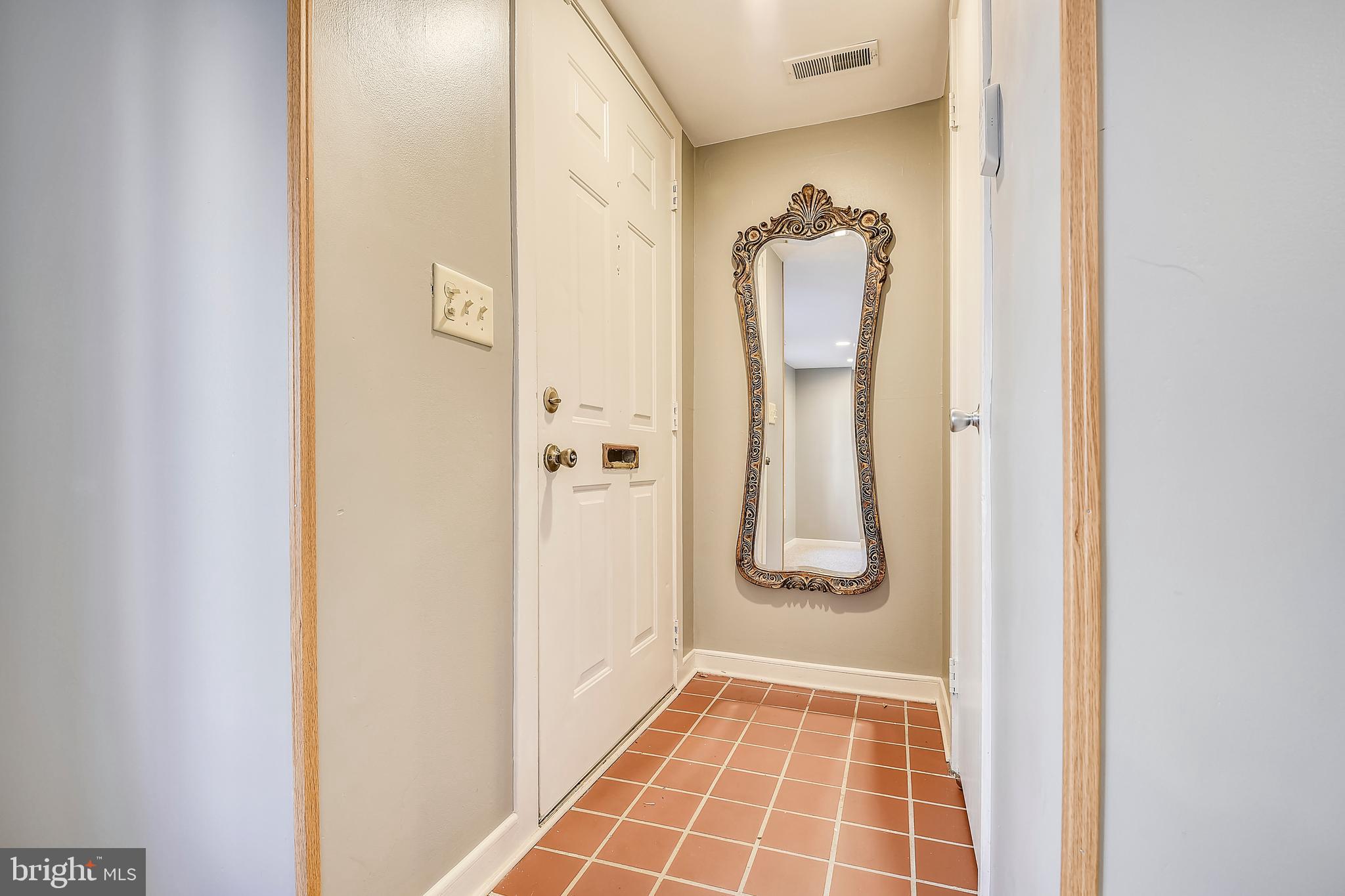 9 West Lee Street, Unit R57 Baltimore, MD 21201 - Photo 3 of 35