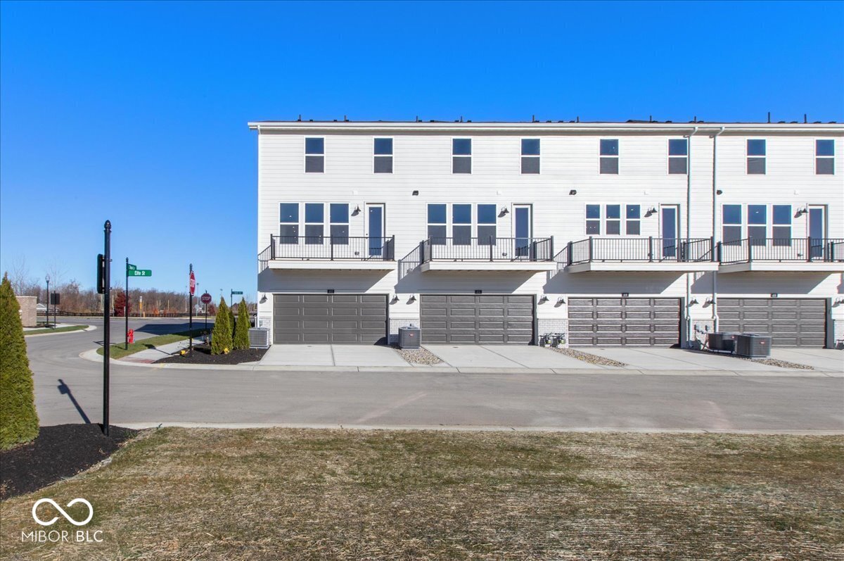 402 Elite Street Westfield, IN 46074 - Photo 32 of 39