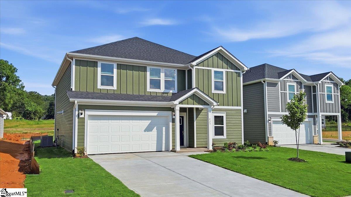 423 Ragland Avenue Greer, SC 29651 - Photo 2 of 35