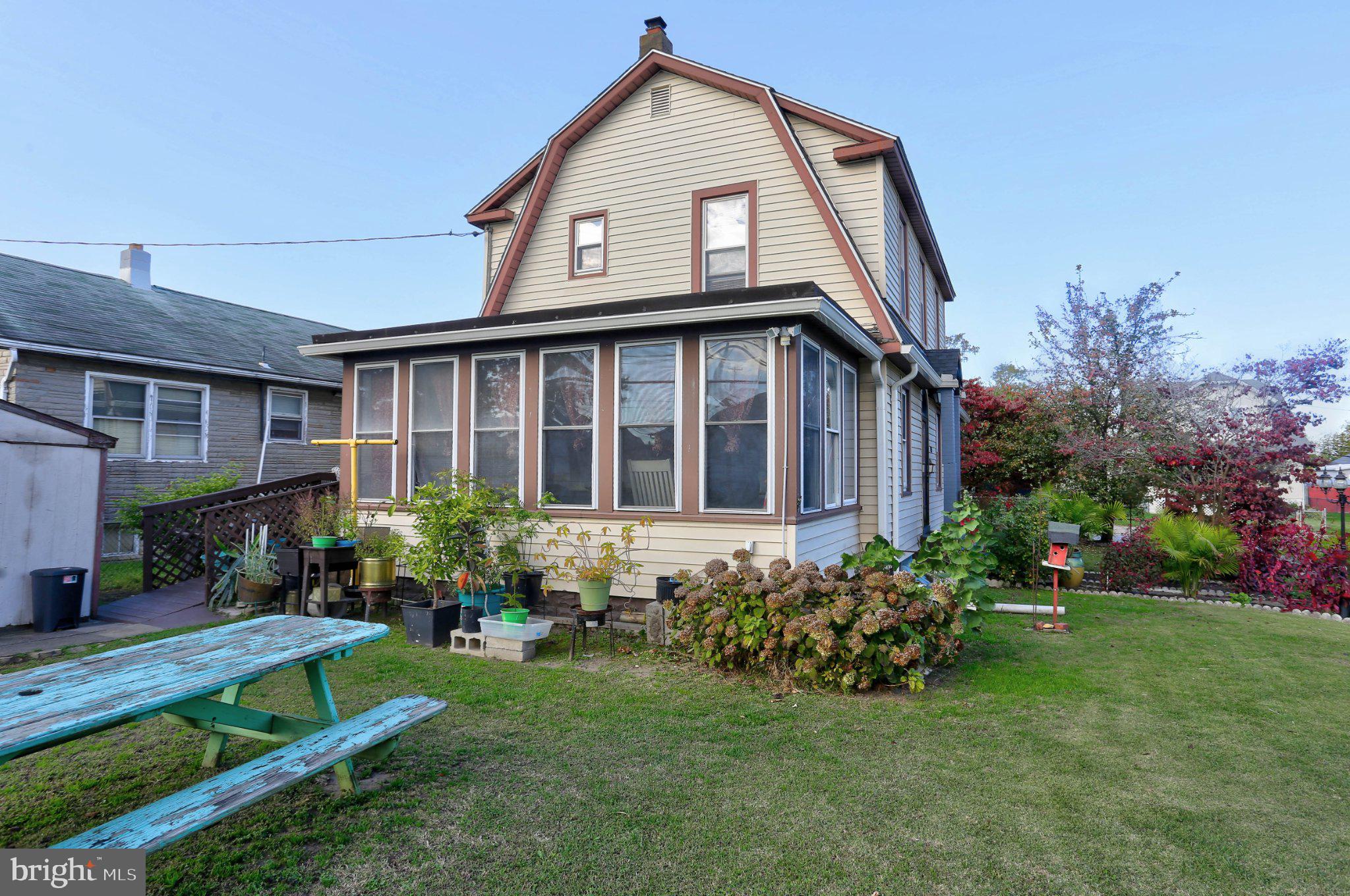 6901 Ridgeway Road Baltimore, MD 21222 - Photo 7 of 26 Charming home with lush garden space.