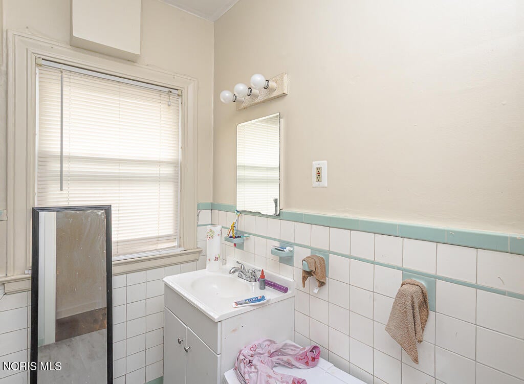 2634 Calverton Road Toledo, OH 43607 - Photo 18 of 22 Gallery Image 18
