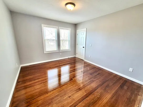$3,000 | 121 Lowden Street, Unit 2, Pawtucket, RI 02860