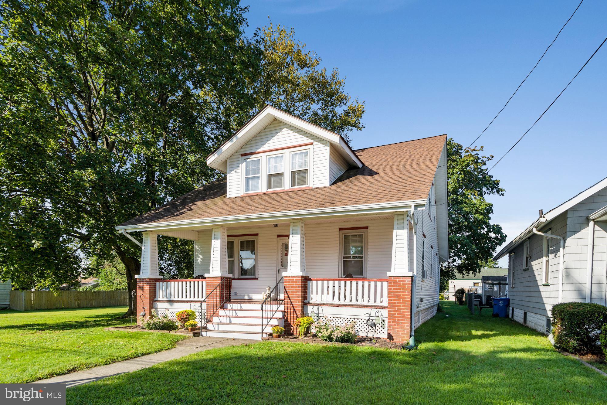 607 Manor Road Beverly, NJ 08010 - Photo 2 of 31 Welcome Home!