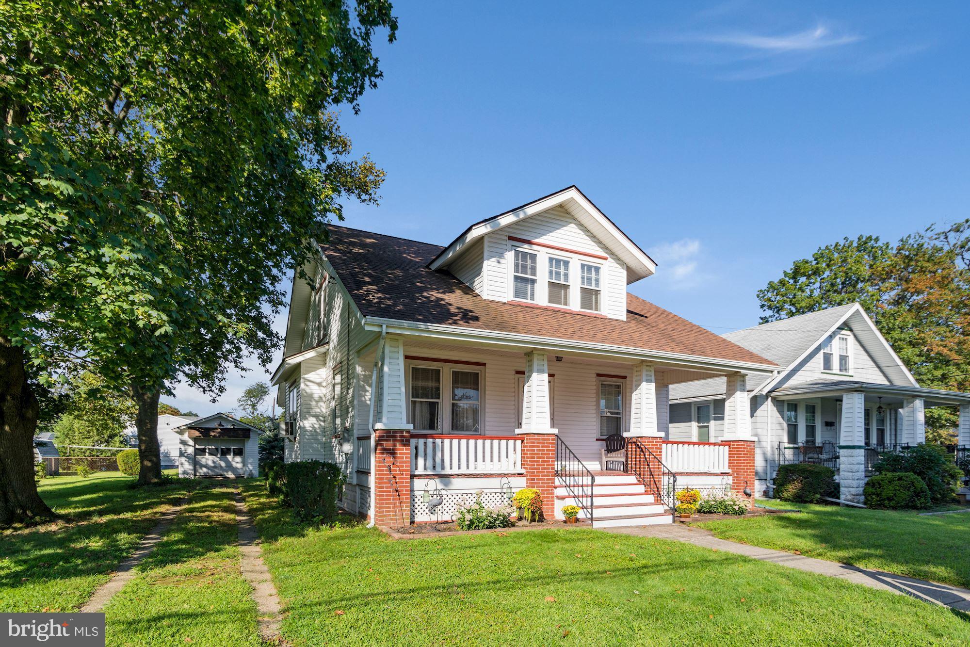 607 Manor Road Beverly, NJ 08010 - Photo 3 of 31 Welcome Home!