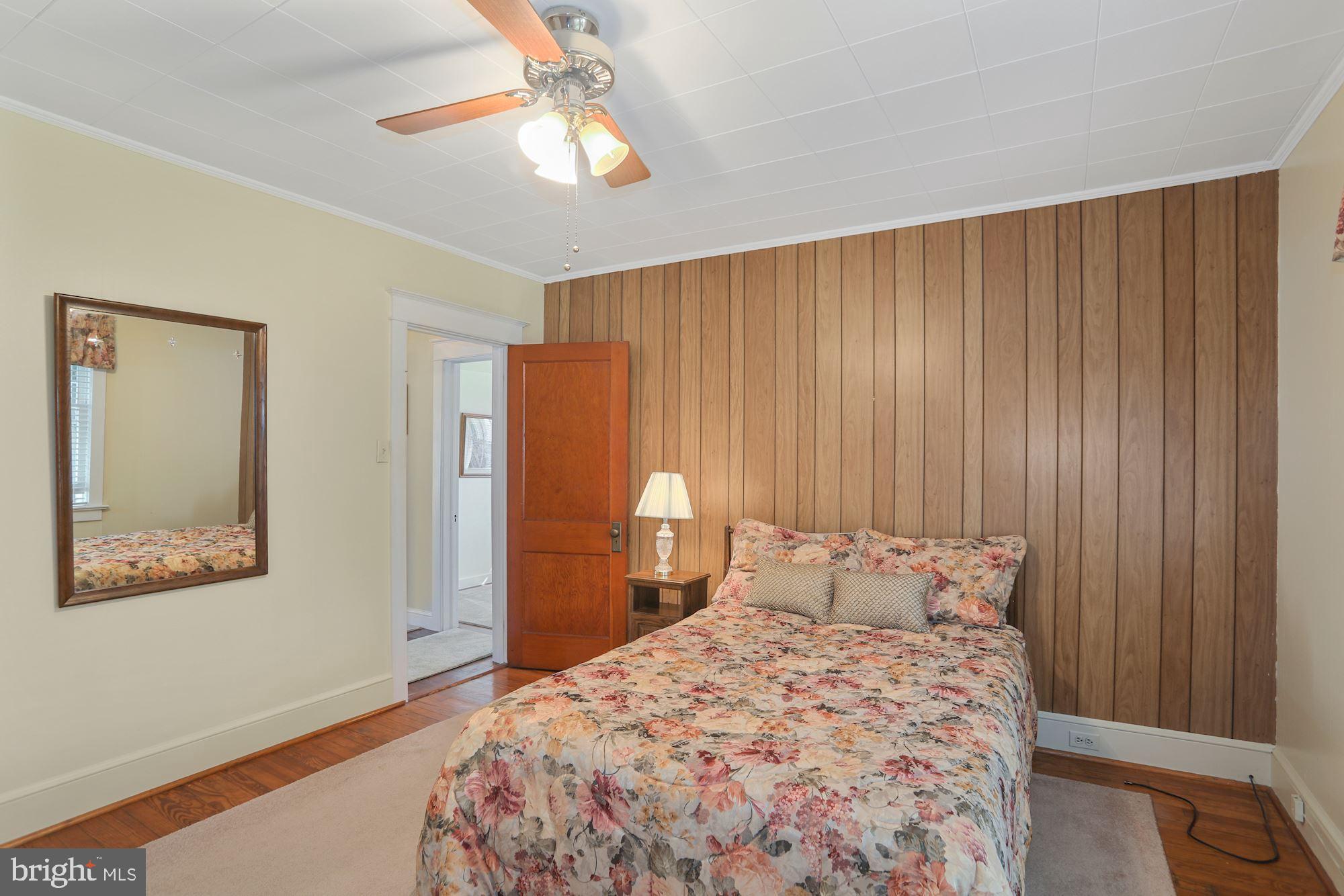 607 Manor Road Beverly, NJ 08010 - Photo 24 of 31 Bedroom