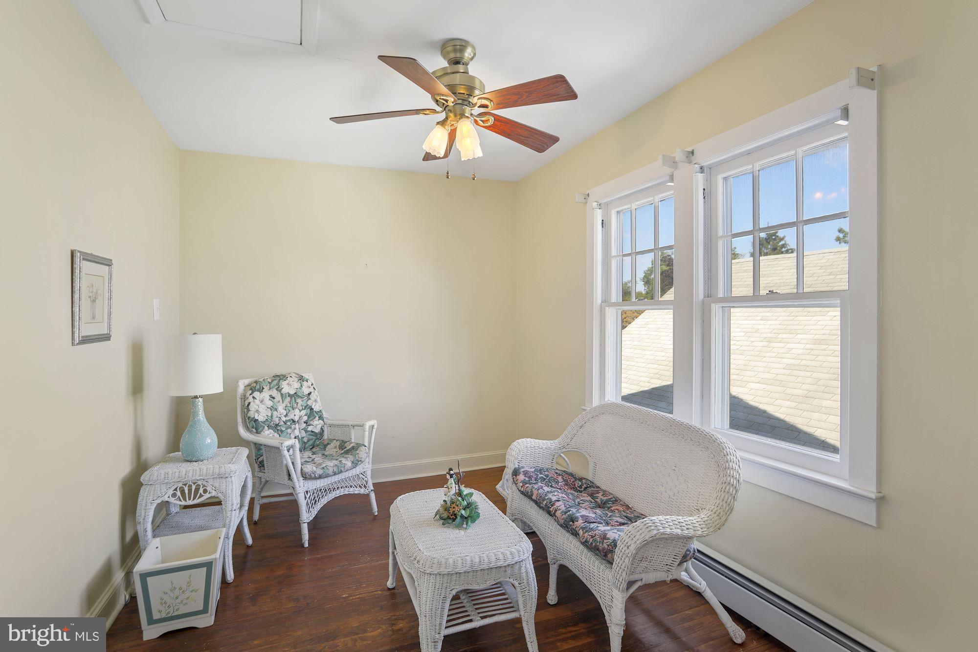 607 Manor Road Beverly, NJ 08010 - Photo 25 of 31 Bedroom