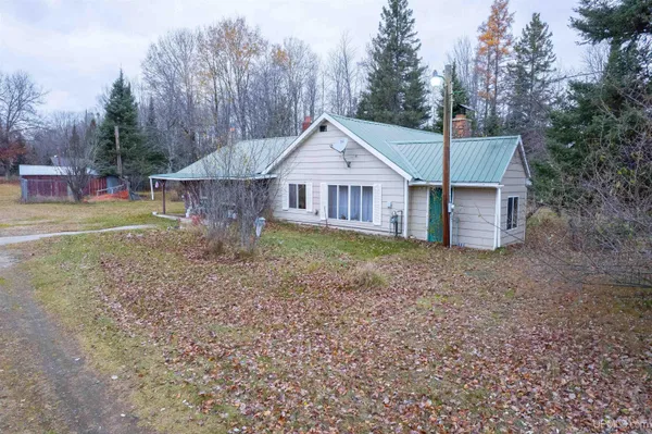 $360,000 | 9657 North 5, Gladstone, MI 49837