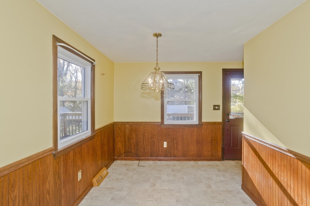 134 Mallard Circle Agawam, MA 01001 - Photo 12 of 36 a view of an empty room and window
