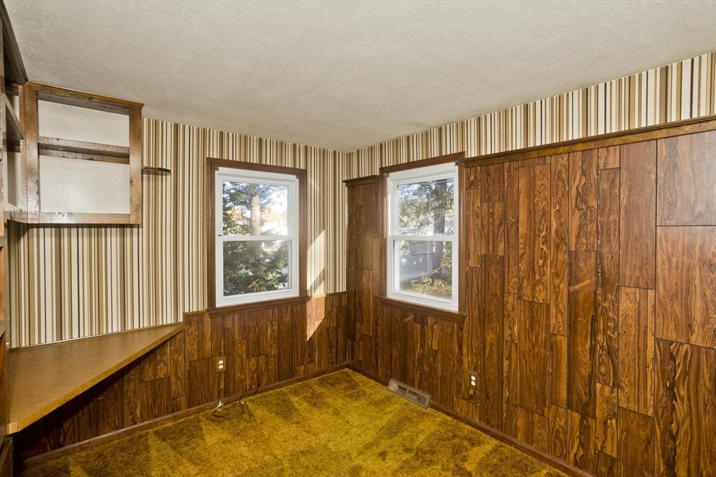 134 Mallard Circle Agawam, MA 01001 - Photo 23 of 36 a view of an front door